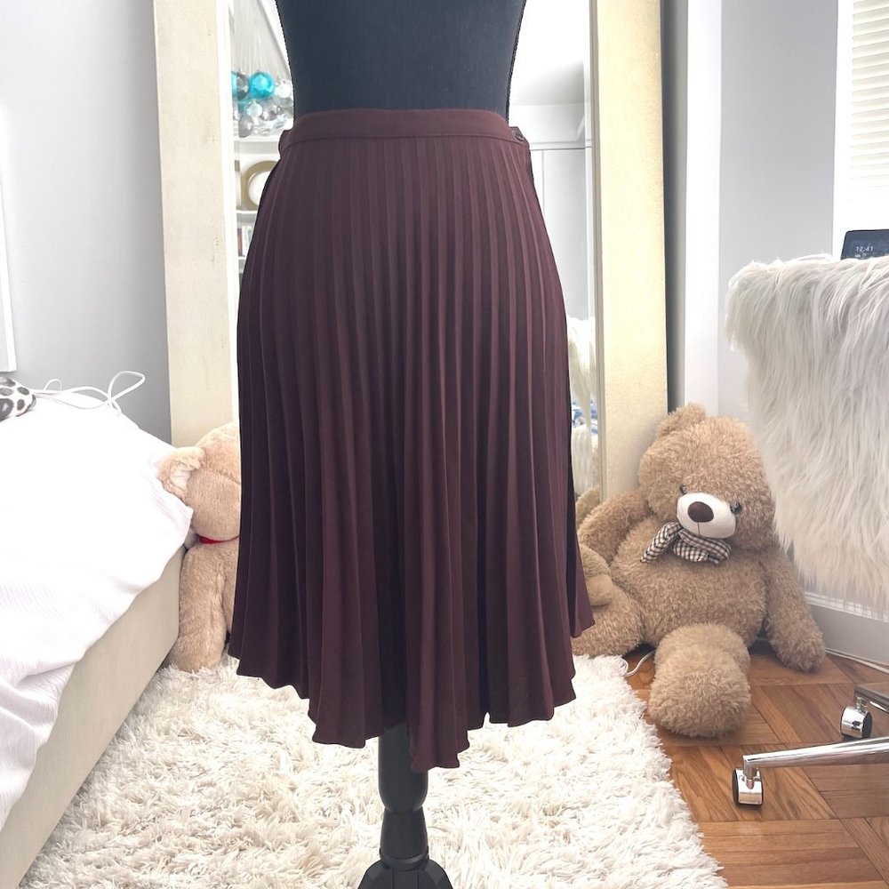 VINTAGE BCBG PARIS PLEATED SKIRT